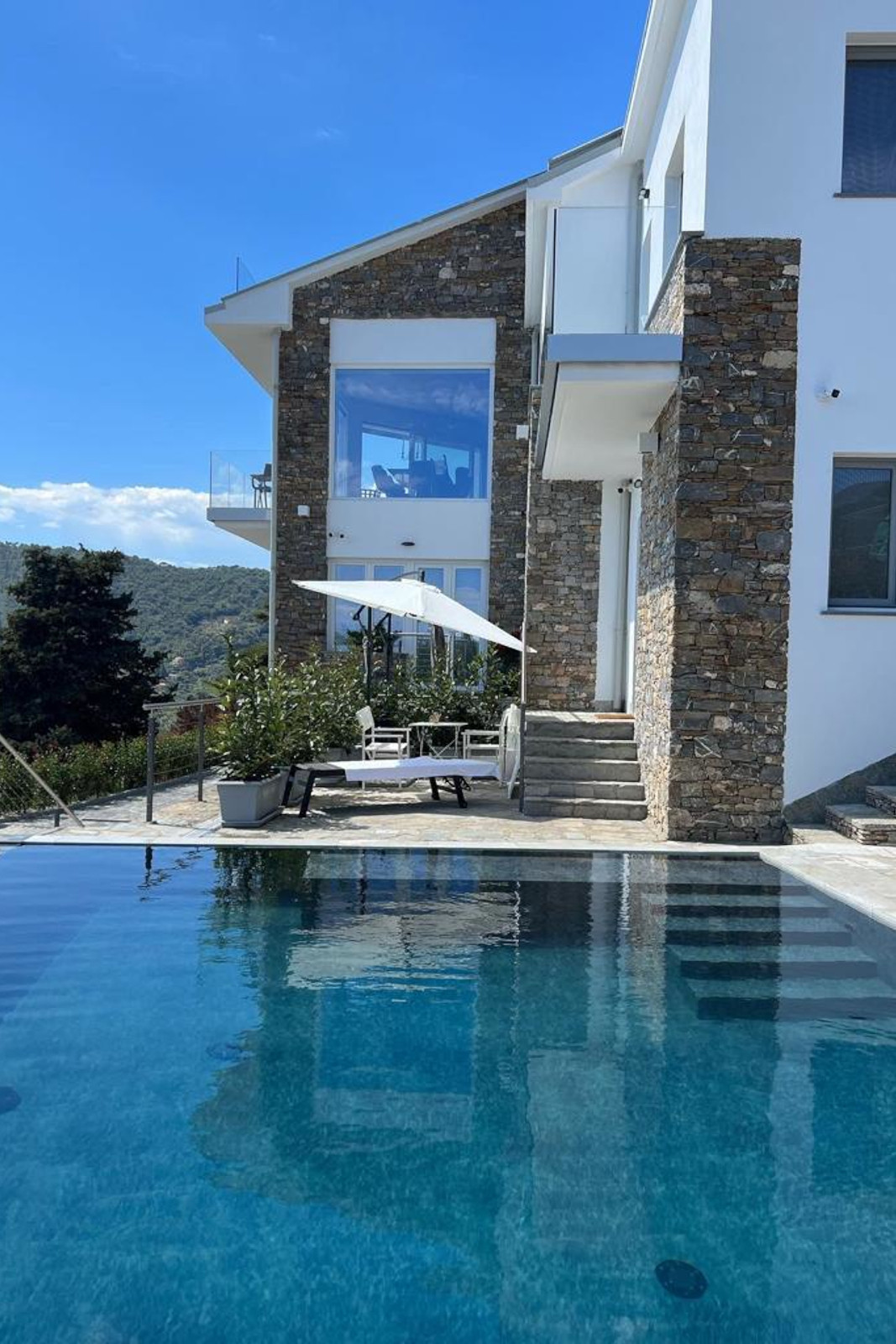 Case in vendita ad Alassio Porzione di villa su due livelli ad uso turistico 14