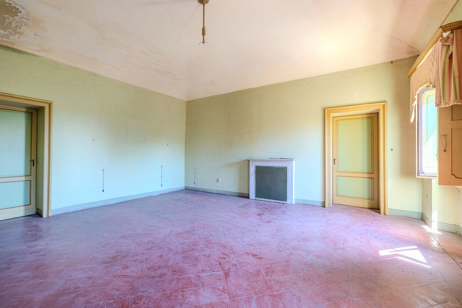 Villa storica ubicata nel Comune di Fossano fr. Piovani 25