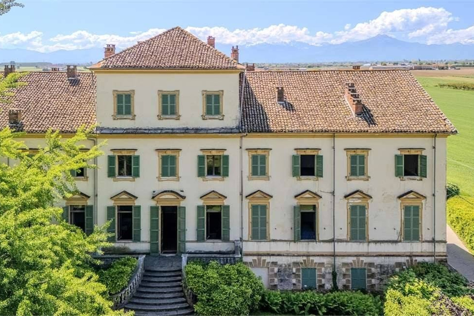Villa storica ubicata nel Comune di Fossano fr. Piovani 3