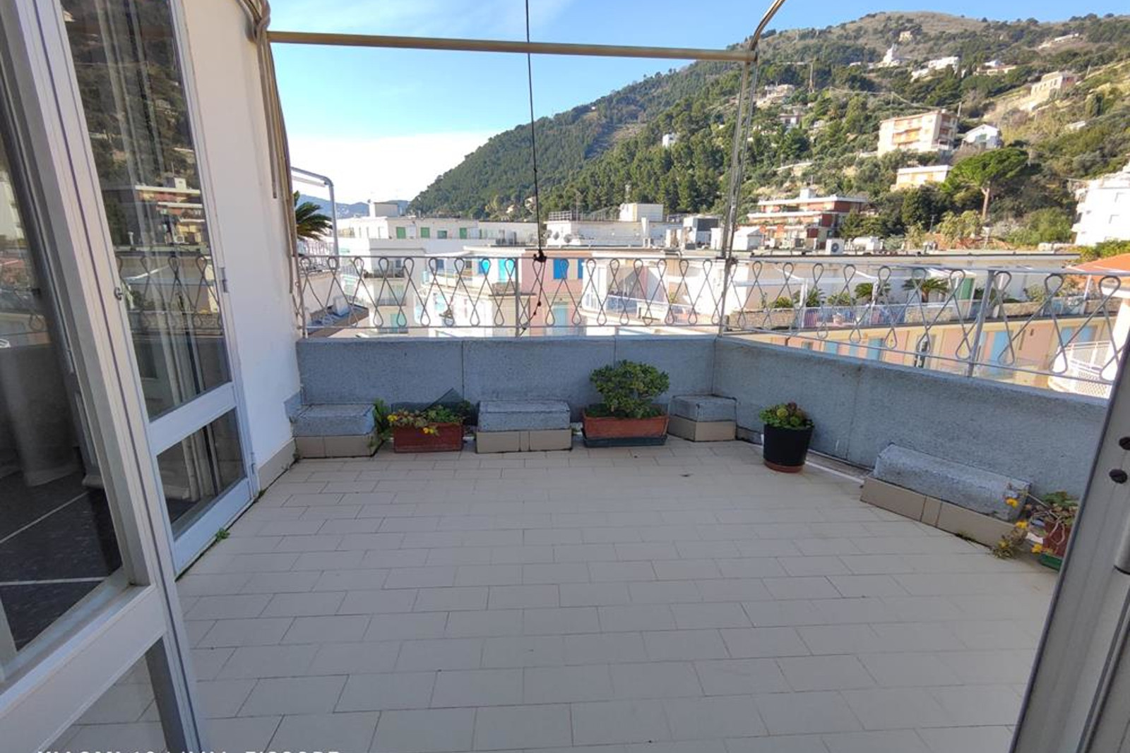 Alassio Attico 20 mt dal mare con terrazzo vivibile vista mare 5