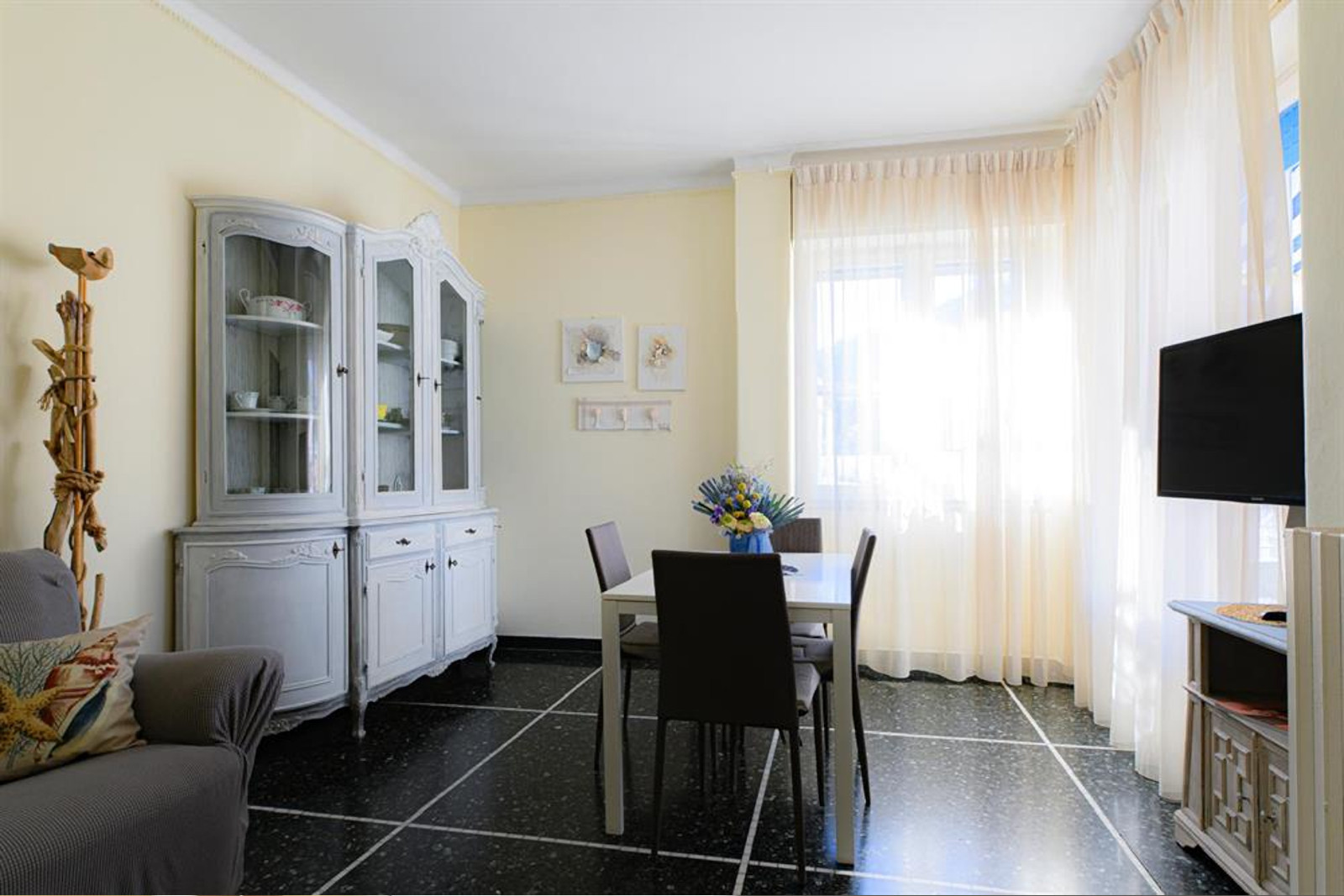 Alassio Attico 20 mt dal mare con terrazzo vivibile vista mare 9