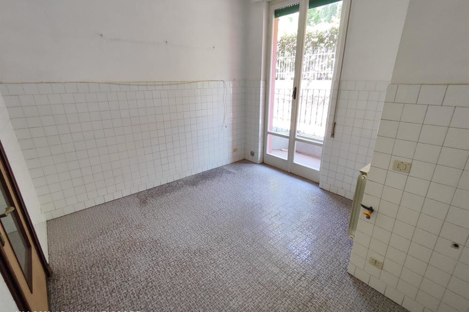 Alassio a pochi minuti a piedi dal mare ampio quadrilocale con terrazzo 15