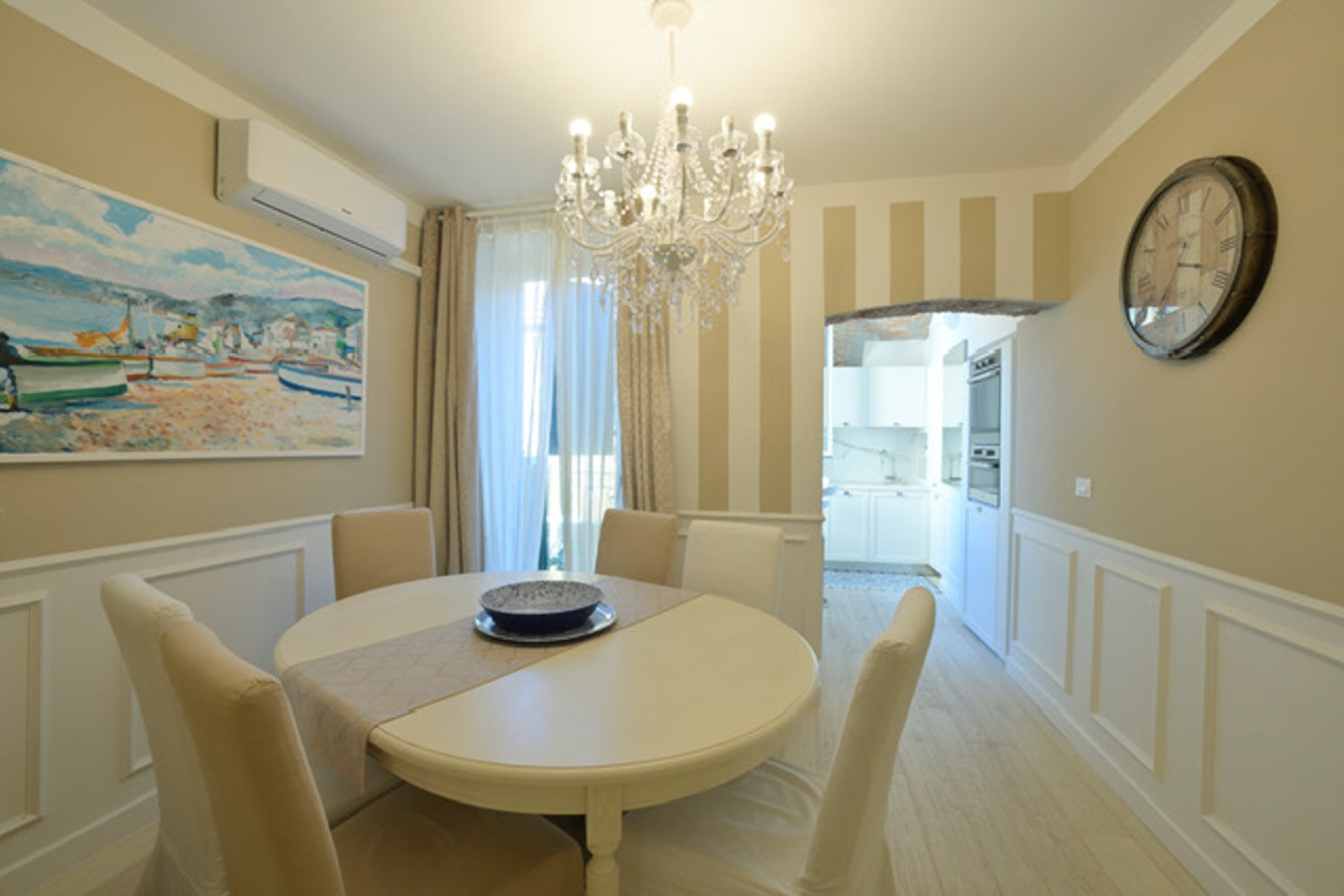 Splendido appartamento situato in un elegante palazzo storico 3